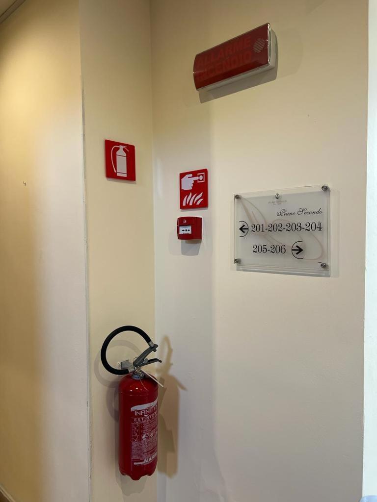 Ca Dei Barcaroli Hotel Mestre Luaran gambar