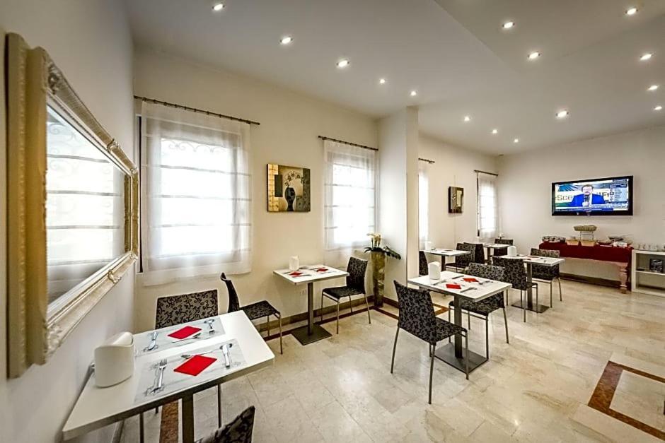 Ca Dei Barcaroli Hotel Mestre Luaran gambar